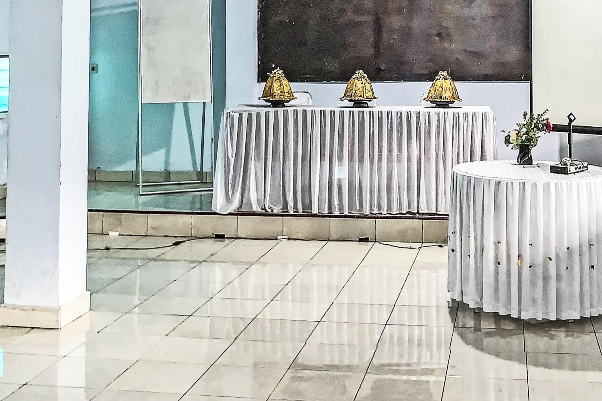 Oyo 91757 Surya Hotelneartaman Anggrek Pkk Watansoppeng Lalabata Eksteriør bilde